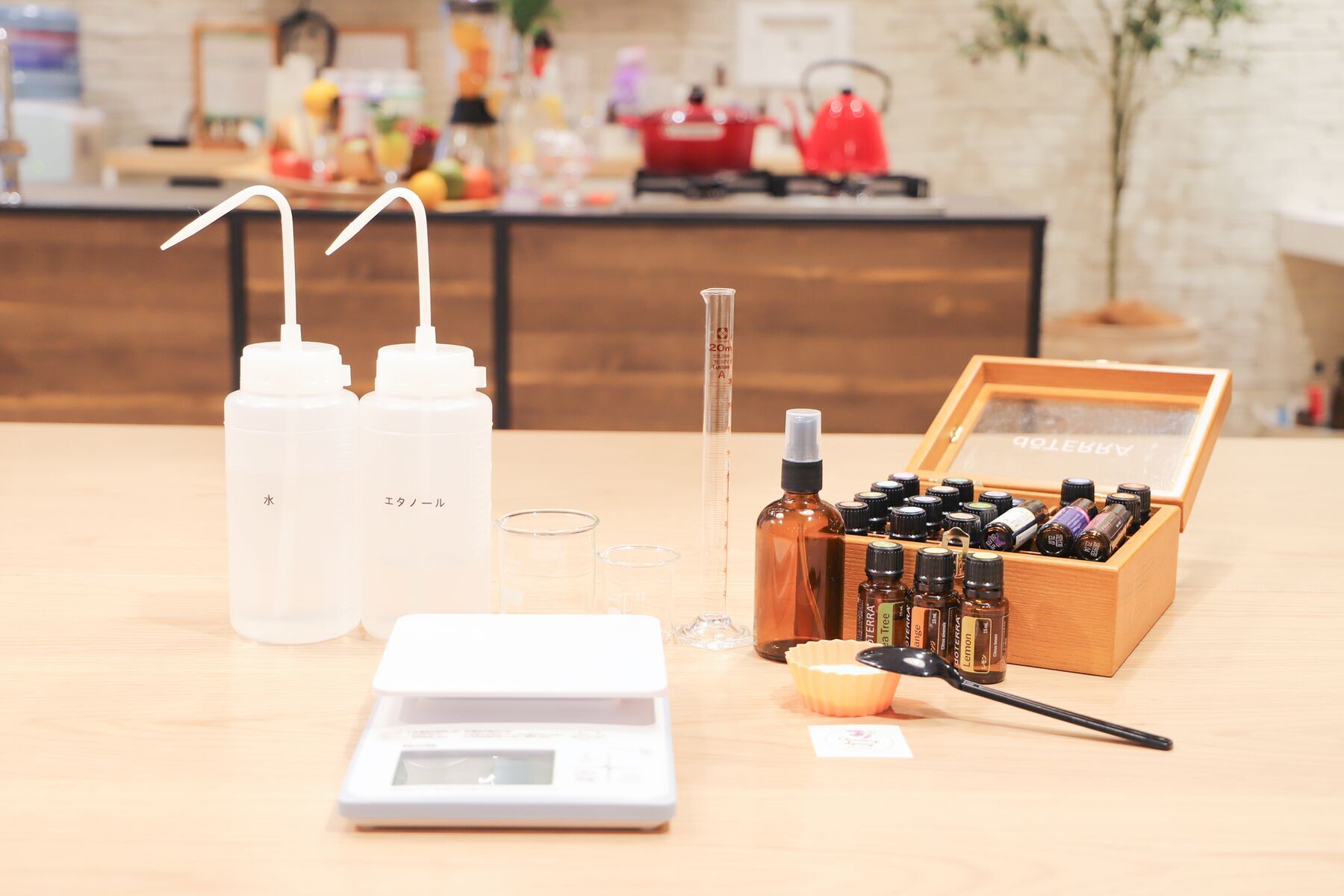 ワークショップ「オリジナルお掃除スプレー作り」開催 - doTERRA TIMES