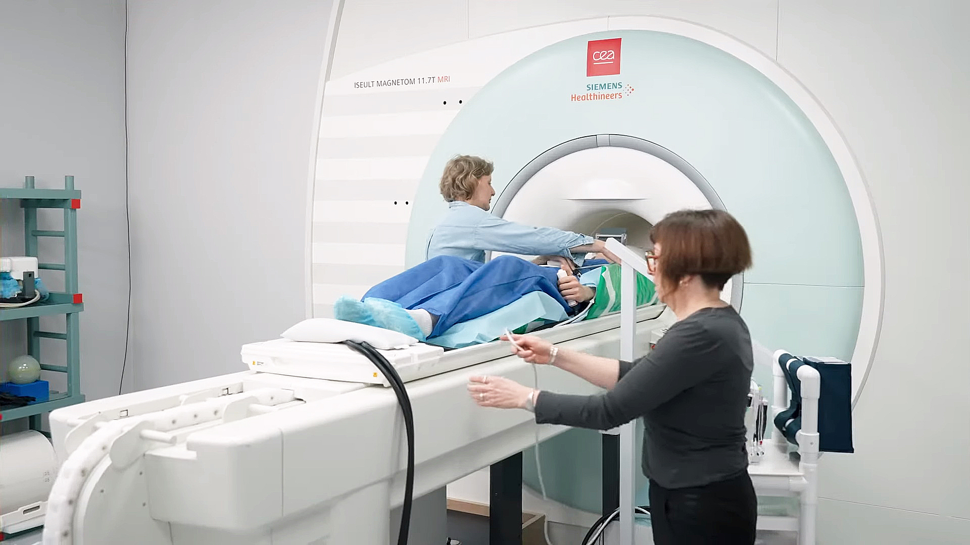 全球最強磁力共振機器｜超高清人腦MRI影像曝光- EJ Tech