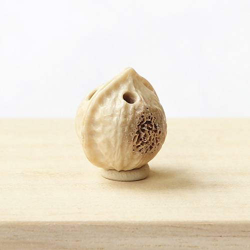 鹿角根付 くるみ（鹿角） 【2018年01月31日公開】｜京都の着物和装小物