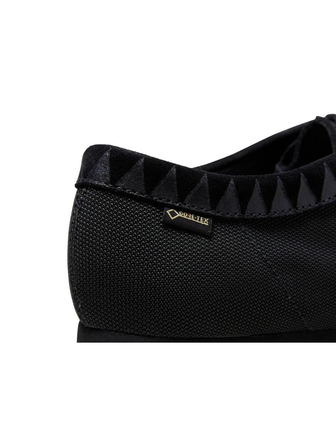 ネイバーフッド×クラークスのシューズ、異素材コンビ＆ゴアテックス