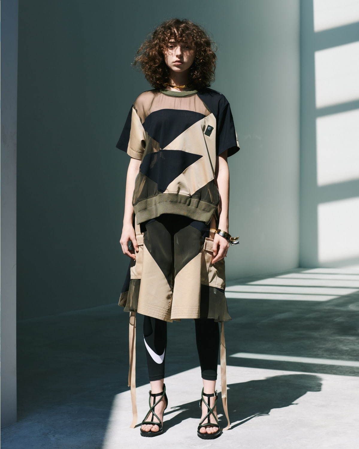 sacai 2021年リゾートウィメンズコレクション - “愛を味方に