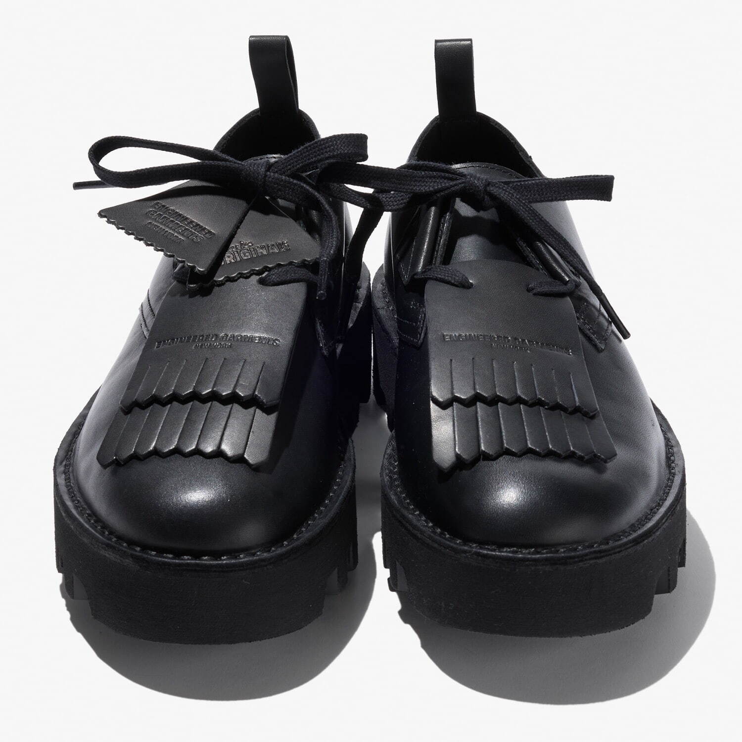 クラークス オリジナルズ×エンジニアド ガーメンツ“キルティング付き