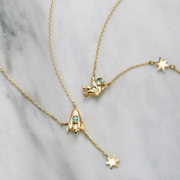 スタージュエリー ガール、宇宙空間から着想を得た“惑星”や“ロケット