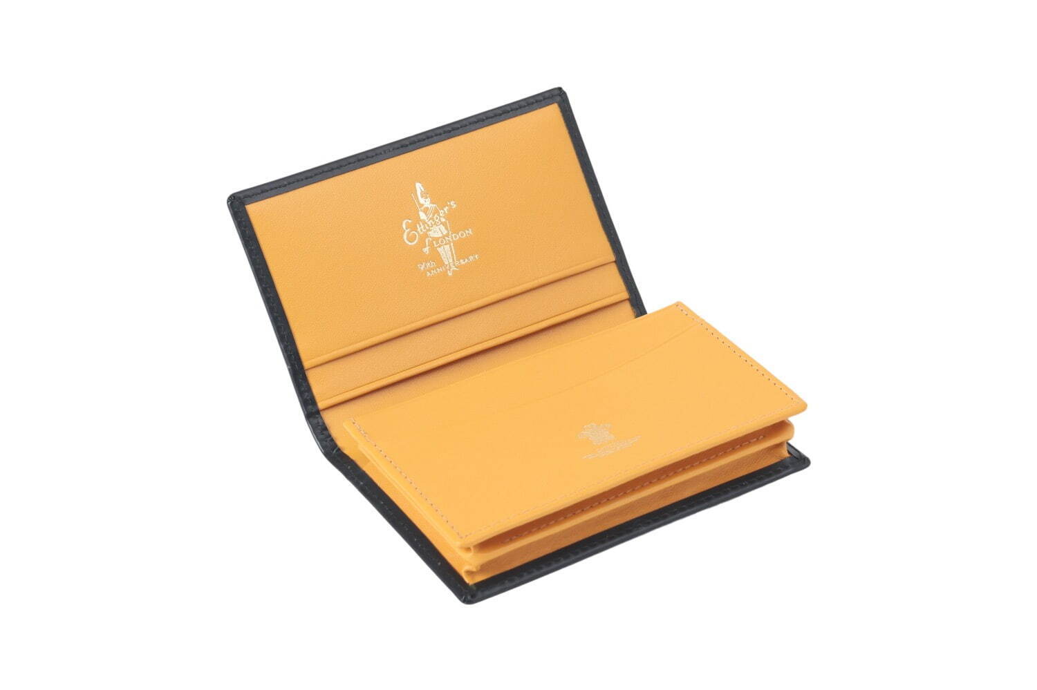 エッティンガーの限定レザーアイテム、“90枚収納”カードケースや