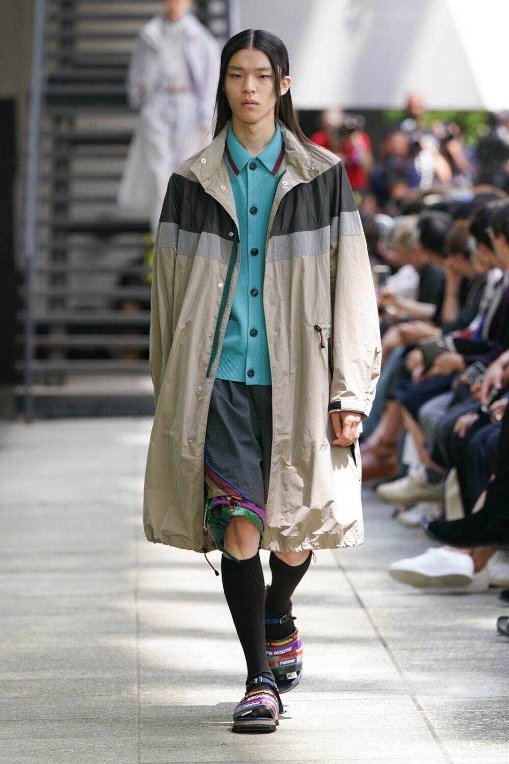 メンズのスプリングコート2024、カジュアルコーデで活躍“薄く軽やか