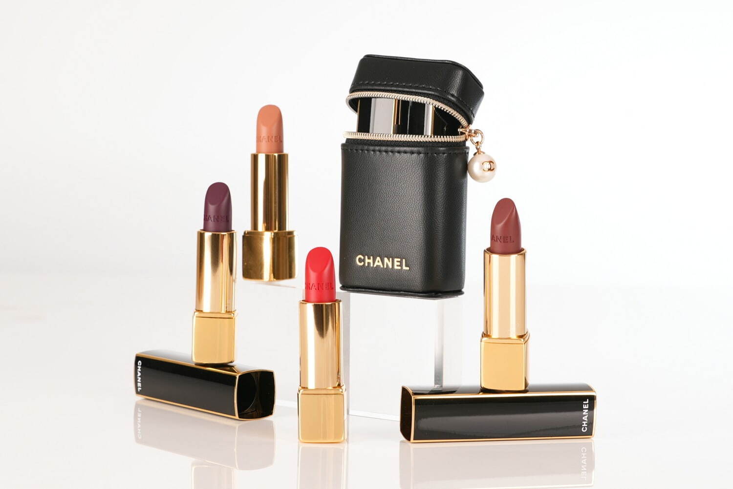 シャネル2025年春コスメ「パール」着想の限定リップ、“パールチャーム