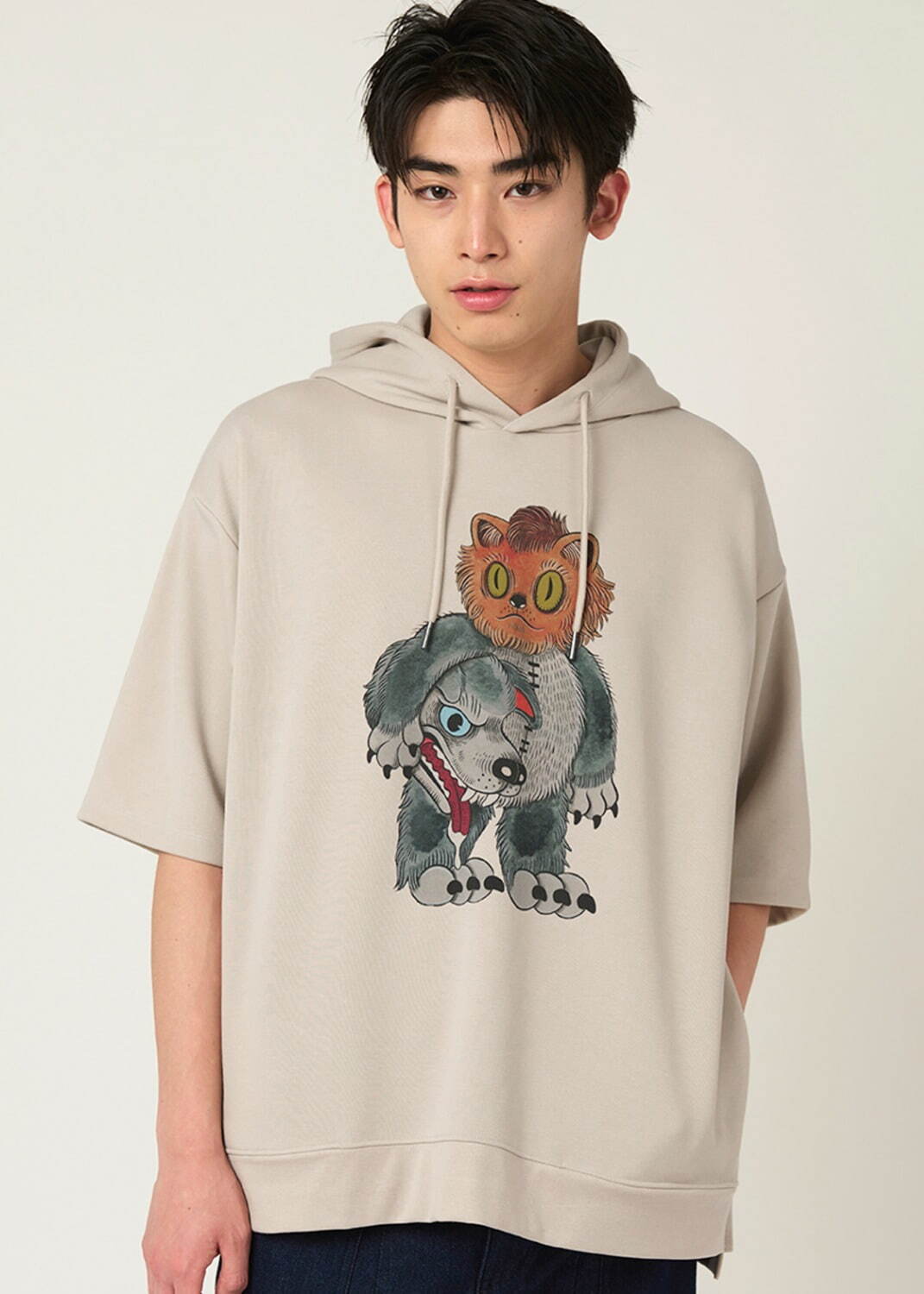 グラニフ×石黒亜矢子“化け猫”プリントのTシャツやワンピース、“黒猫の