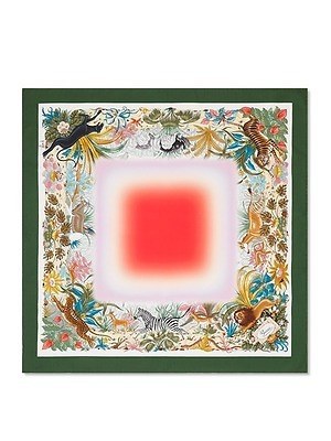 グッチのシルクスカーフ「90 x 90」アーティストが“GGパターン”や花柄