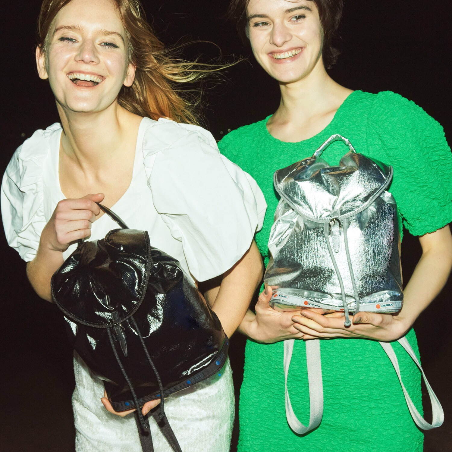 レスポートサック アトリエ“宇宙服風”メタリックバックパック