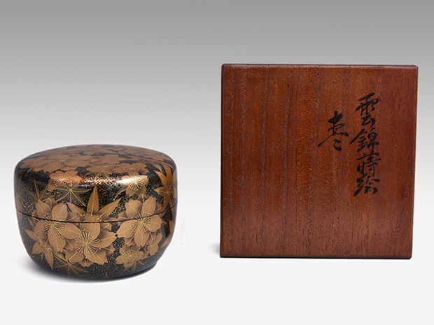 雲金蒔絵 平棗 月抱(作) | 古美術ささき