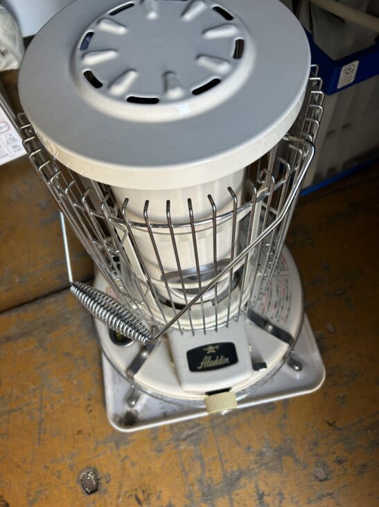 Aladdin（アラジン）石油ストーブ BF3902 2006年製を横須賀市で拝見