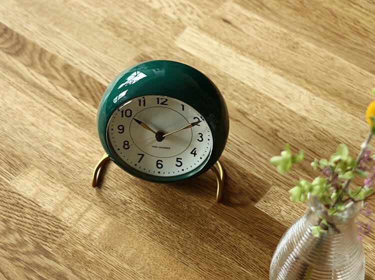 アルネ・ヤコブセン STATION（ステーション） テーブルクロック 限定