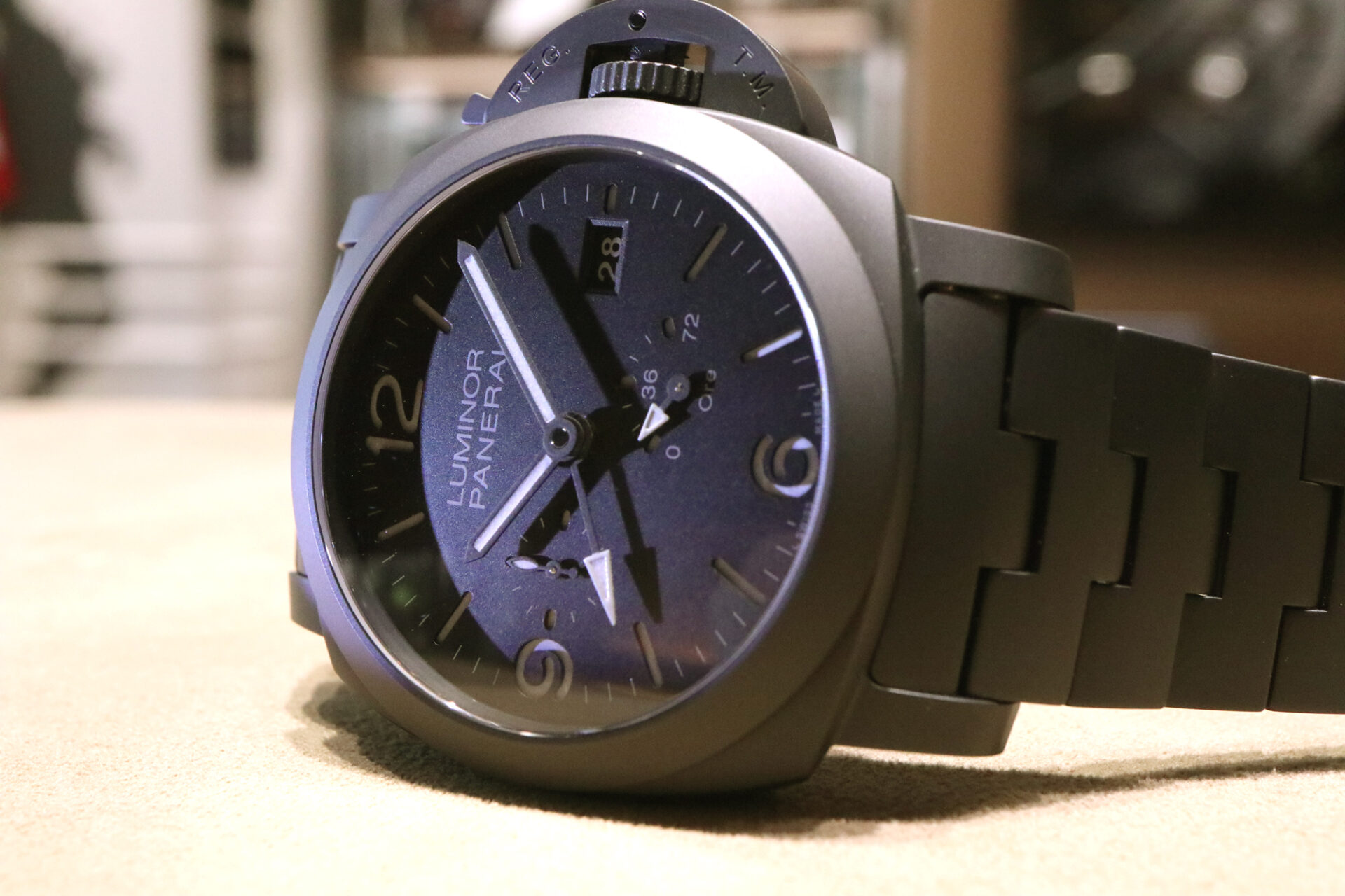 入荷速報！】世界120本限定 PAM01674 ルミノール GMT パワーリザーブ