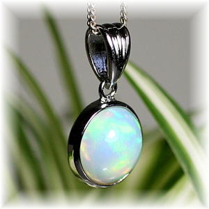 エチオピアオパールペンダントトップ（シルバー925） - 埼玉県吉川市の