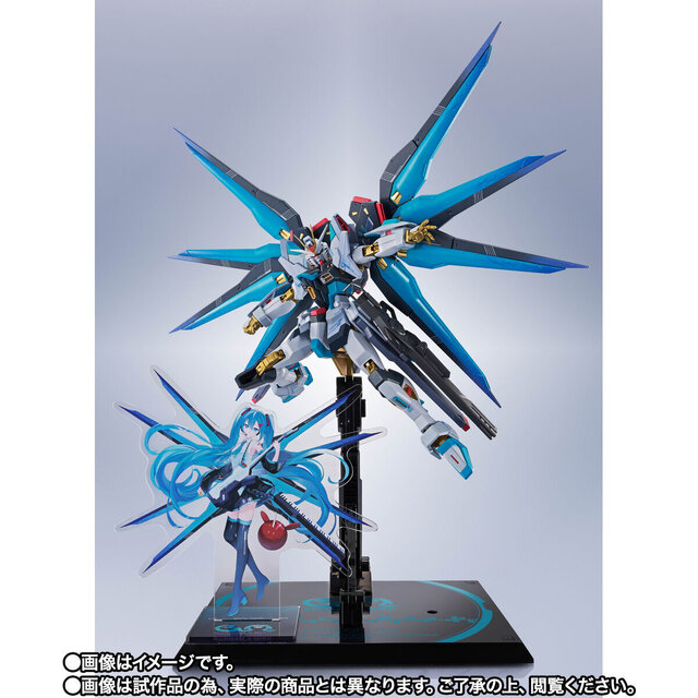 初音ミク仕様の「ストライクフリーダムガンダム弐式」が抽選販売