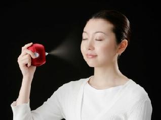 噴霧器で吹きかけるファンデーション マックスファクター: J-CAST