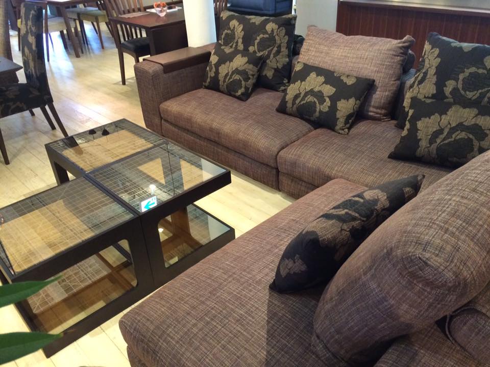 モーダエンカーサのソファが人気！エレガントな花柄ソファ『 globe