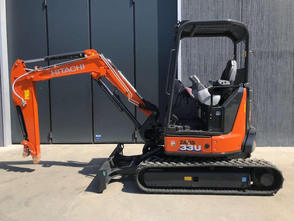 Hitachi ZX33U-6 - Mini excavator for sale in Verona by Emme