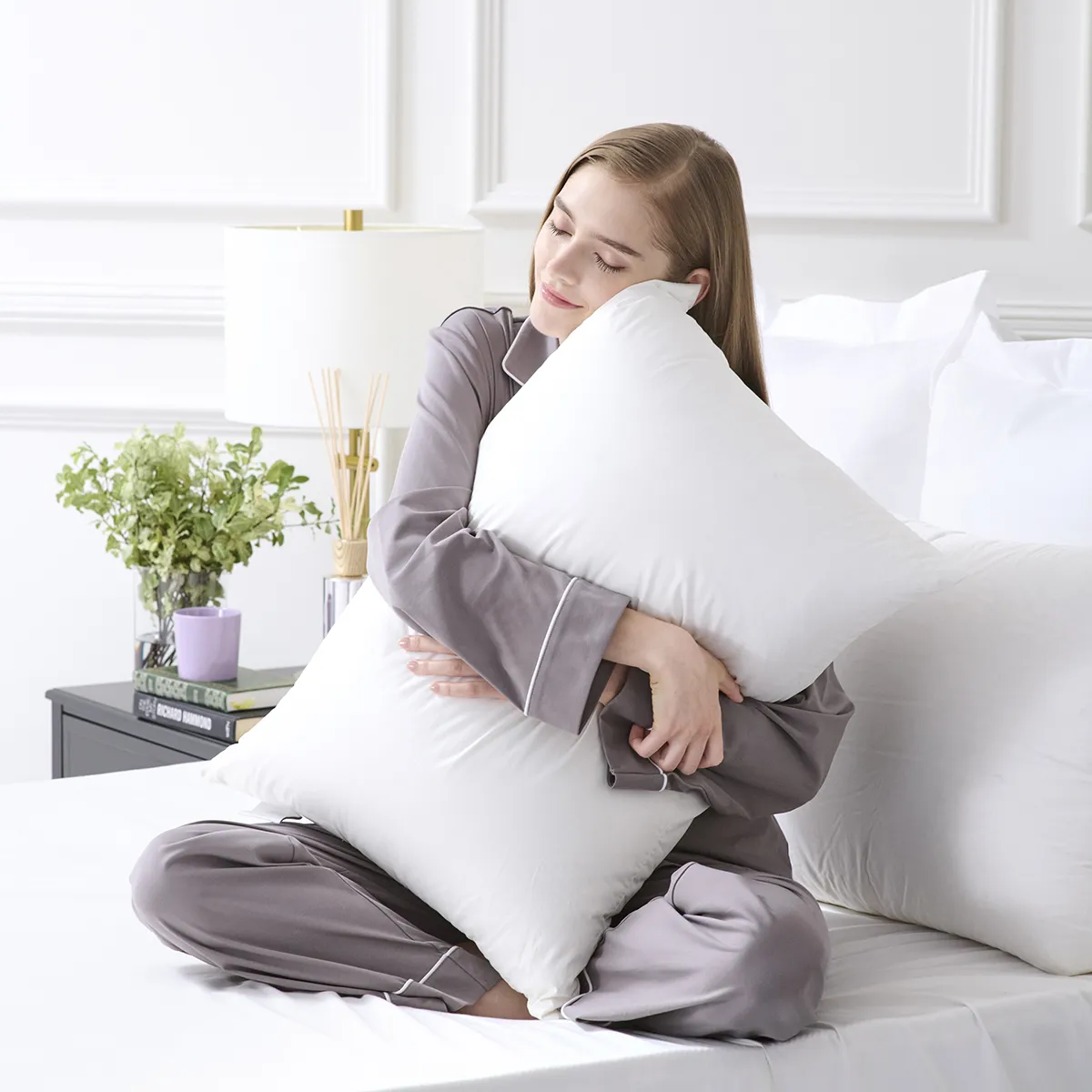 トラベルダウンピロー｜ホテルライクインテリア