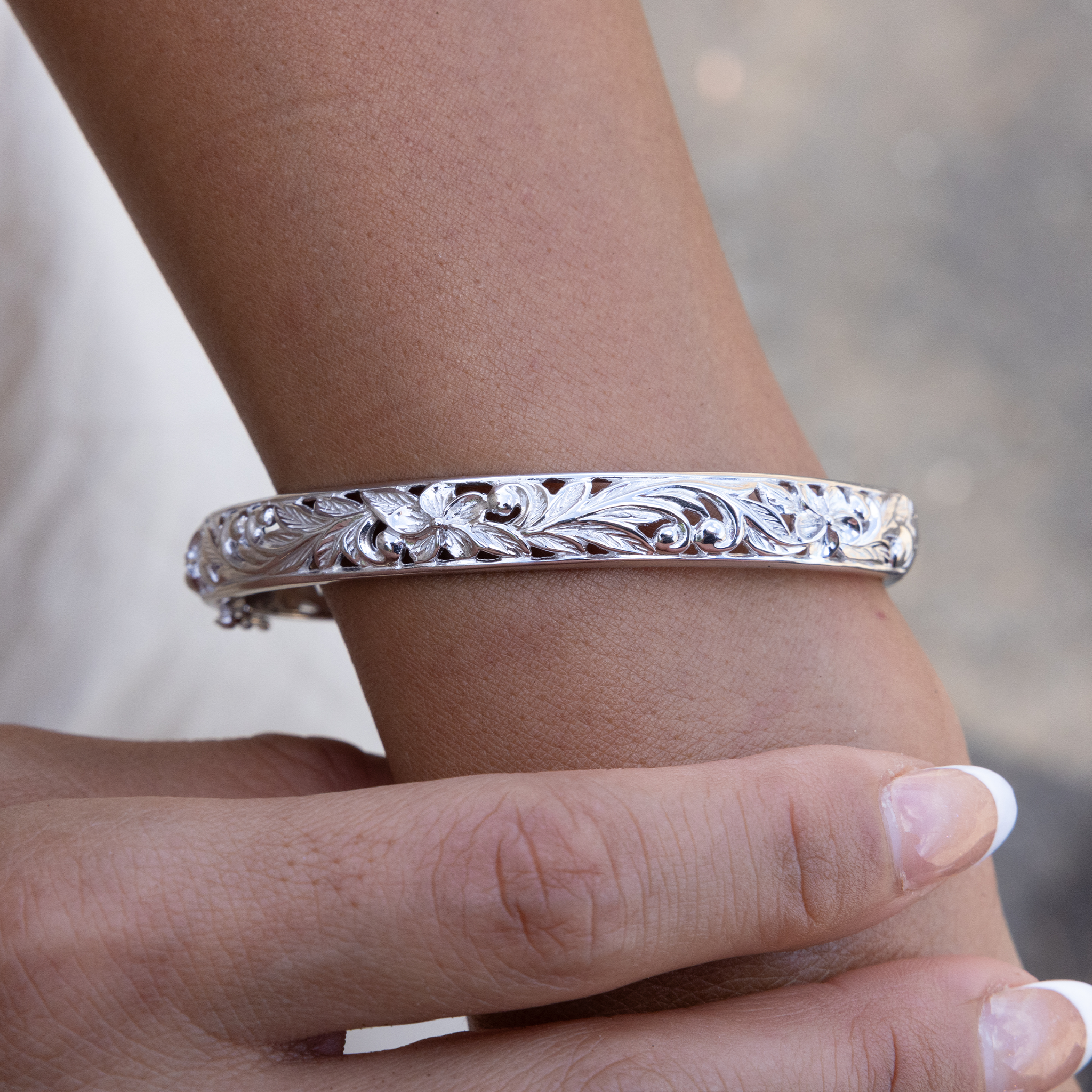 Hawaiian Heirloom Plumeria Bracelet in Sterling Silver