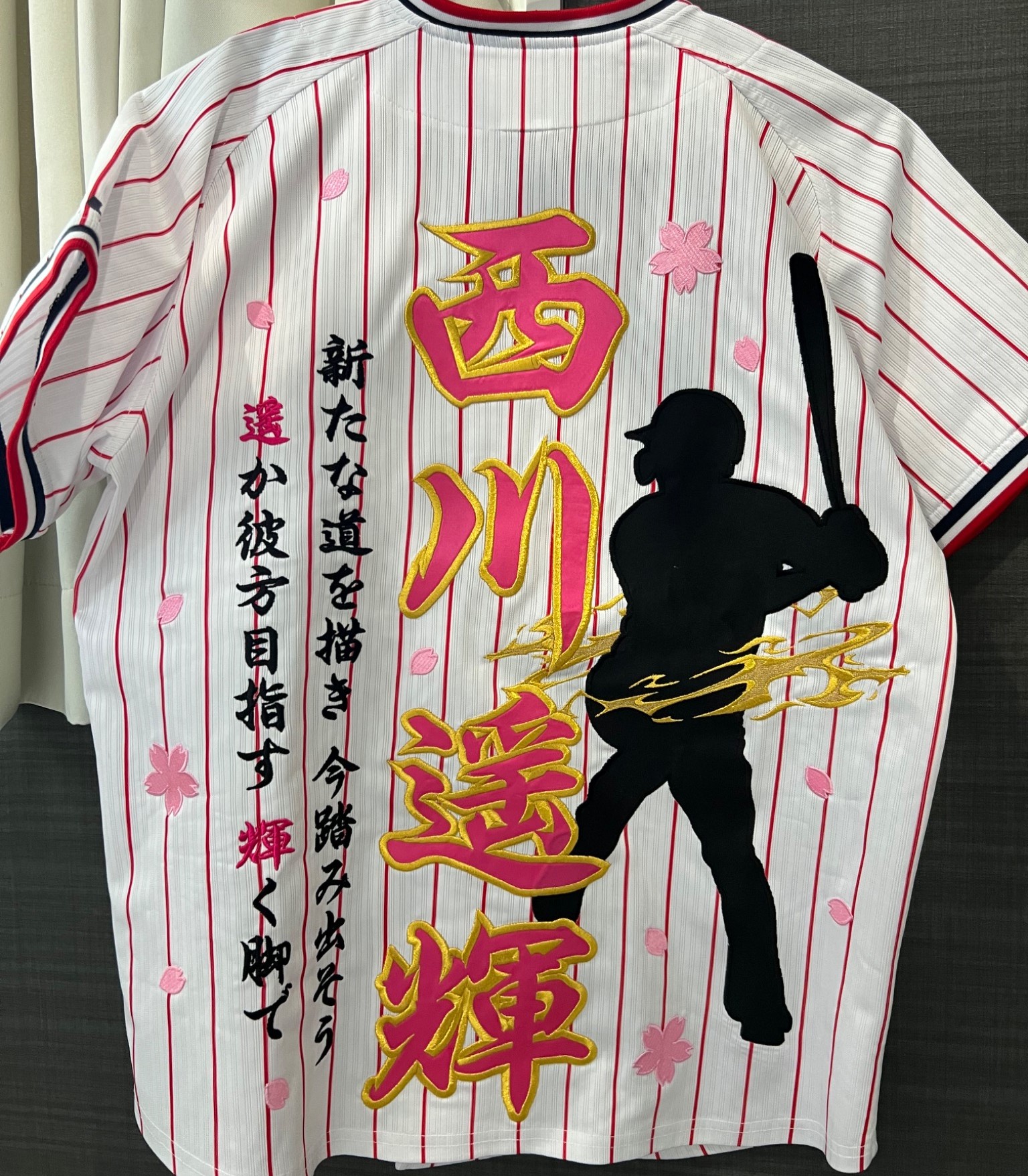 ホームユニの選手名とシルエット応援歌刺繍【東京ヤクルトスワローズ