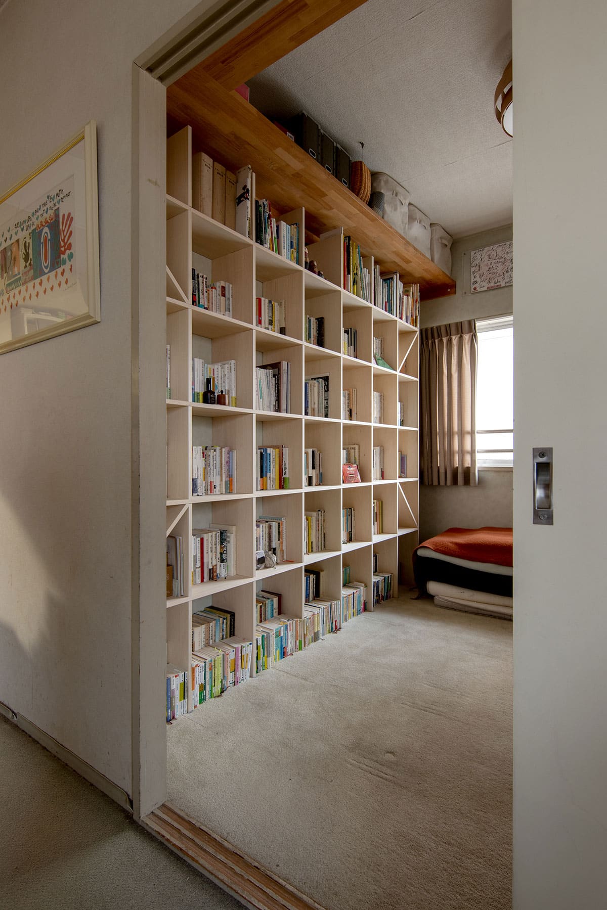 壁一面の本棚 壁面書棚|本棚の通販はマルゲリータ