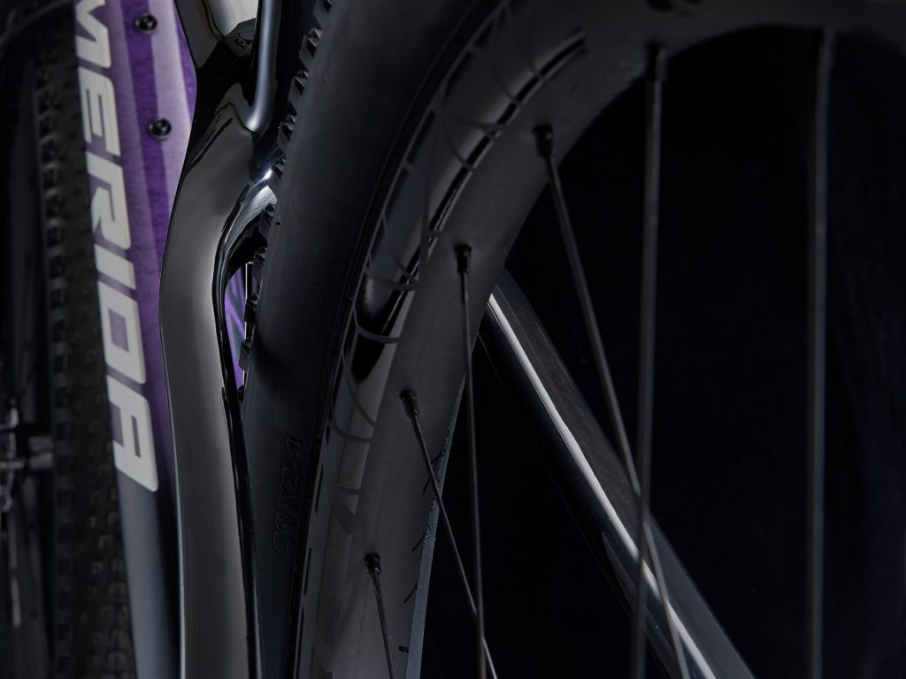 MERIDA NEWS 新型 Shimano XTR＆スプラッターデザインの新カラーを採用