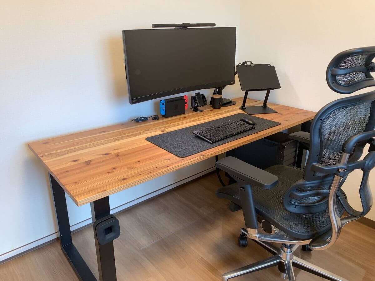 レビュー】「かなでもの」デスクを使って感じた良い点・気になる点を