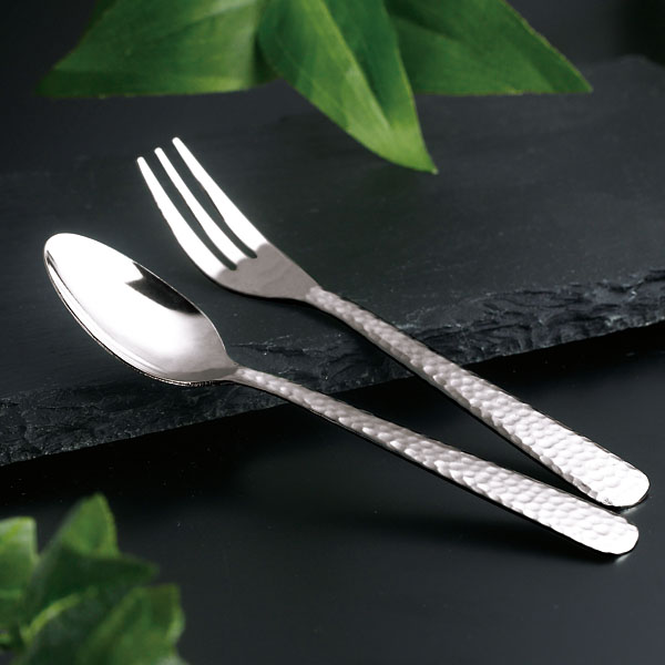 燕匠一 槌目スプーン&フォークセット｜ノベルティ、記念品のノベルティ