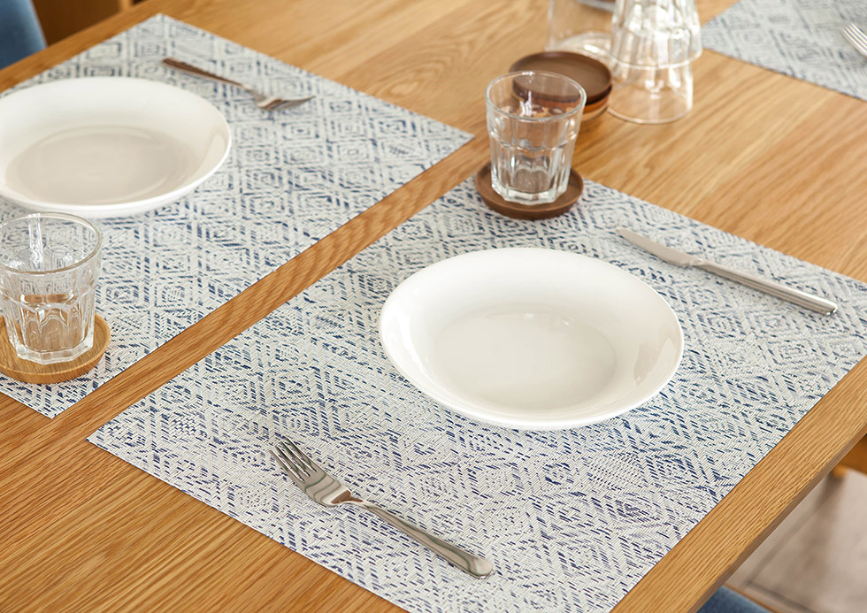 北欧的な感性を備えつつ、温かみと共に洗練された [Chilewich Mosaic