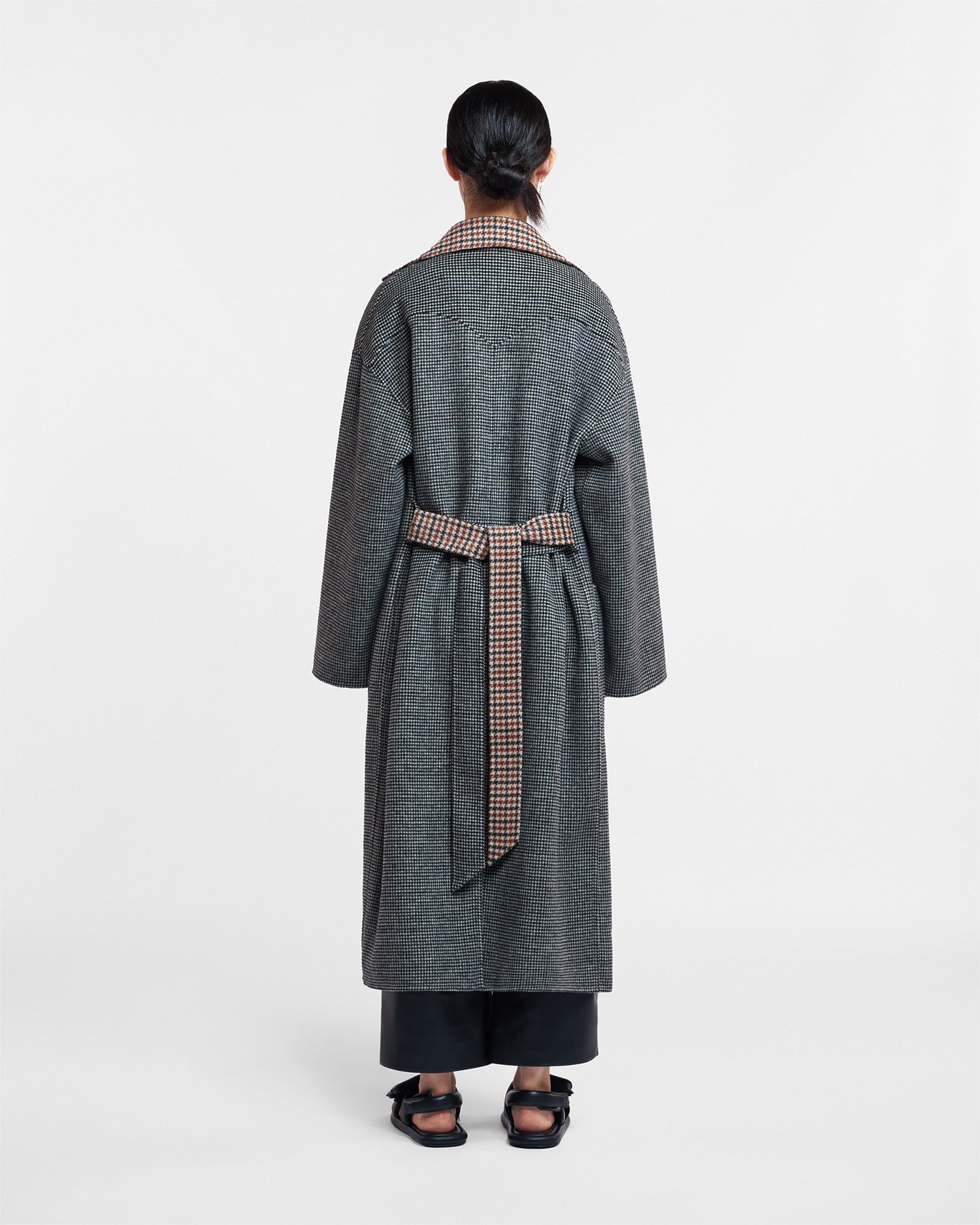 Alamo - Wool Silk Blend Robe Coat - Reversible Check – Nanushka