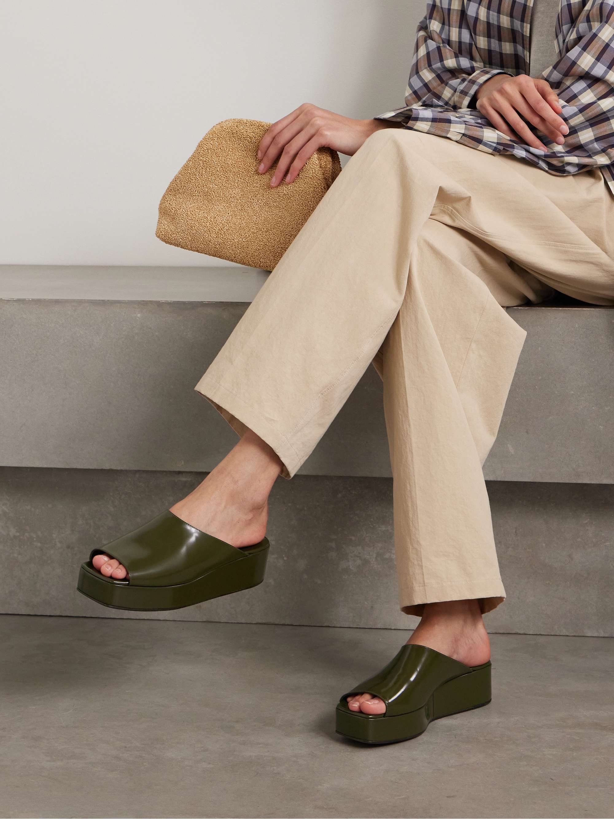 THE ROW Emi glossed-leather platform slides | NET-A-PORTER