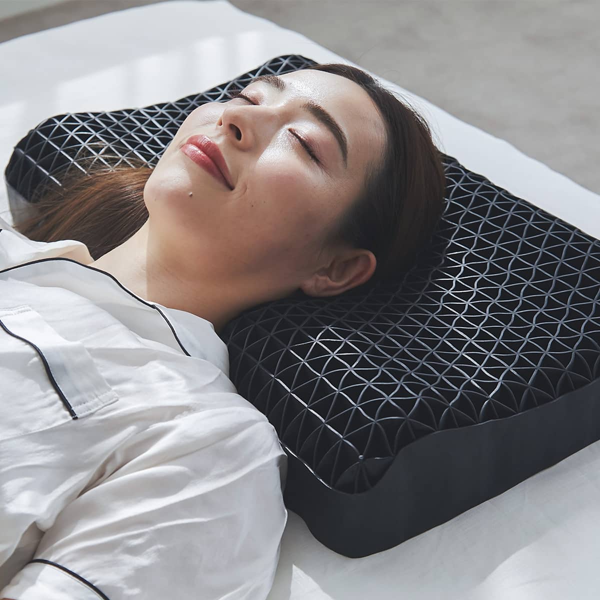 ヒツジのいらない枕 『至極』 専用枕カバー付き 【ご注文後キャンセル