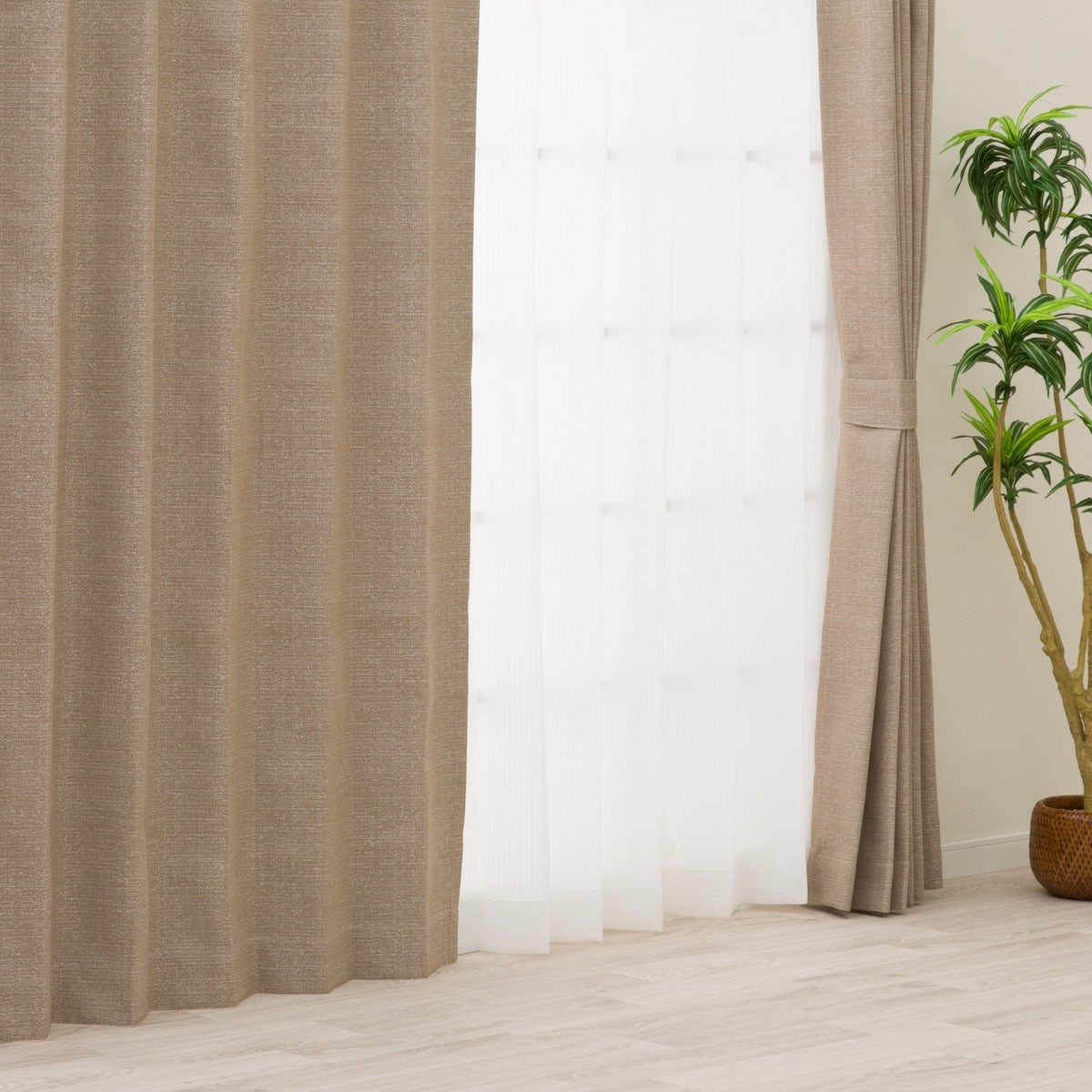 遮光1級・遮熱・遮音カーテン(RD120 BR 100X200X2) | ニトリネット