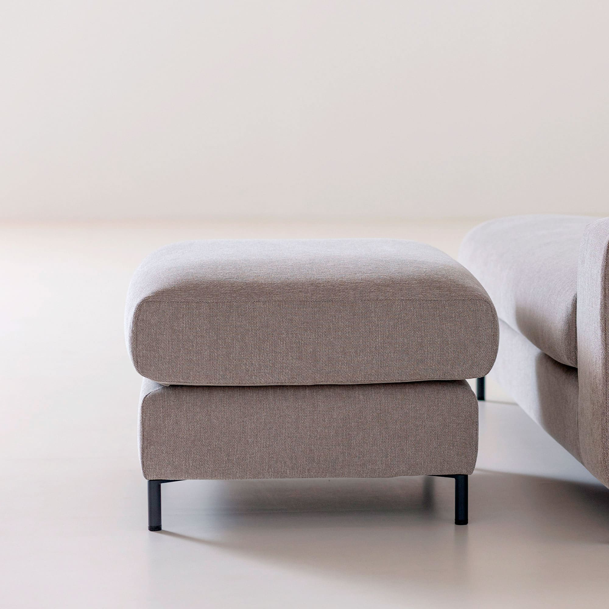 Decibel Traditional オットマン」 製品詳細ページ | 国産ソファ