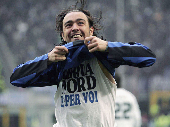 インテルで活躍したレコバがウルグアイの名門ナシオナルのコーチに就任