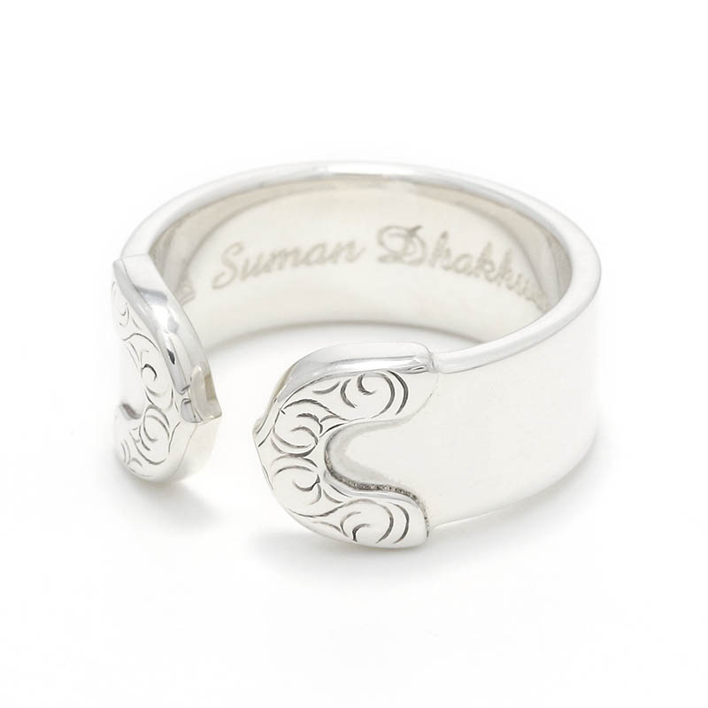 Suman Dhakhwa（スーマンダックワ） Lotus Ring Plain / Silver