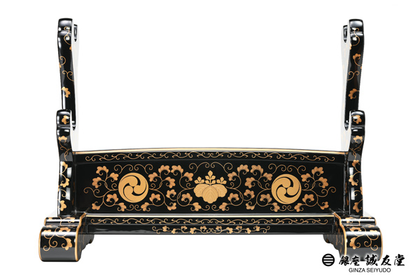 刀掛 銀座誠友堂謹製 本漆塗本金蒔絵 二本掛 (OI-060221)｜刀・日本刀