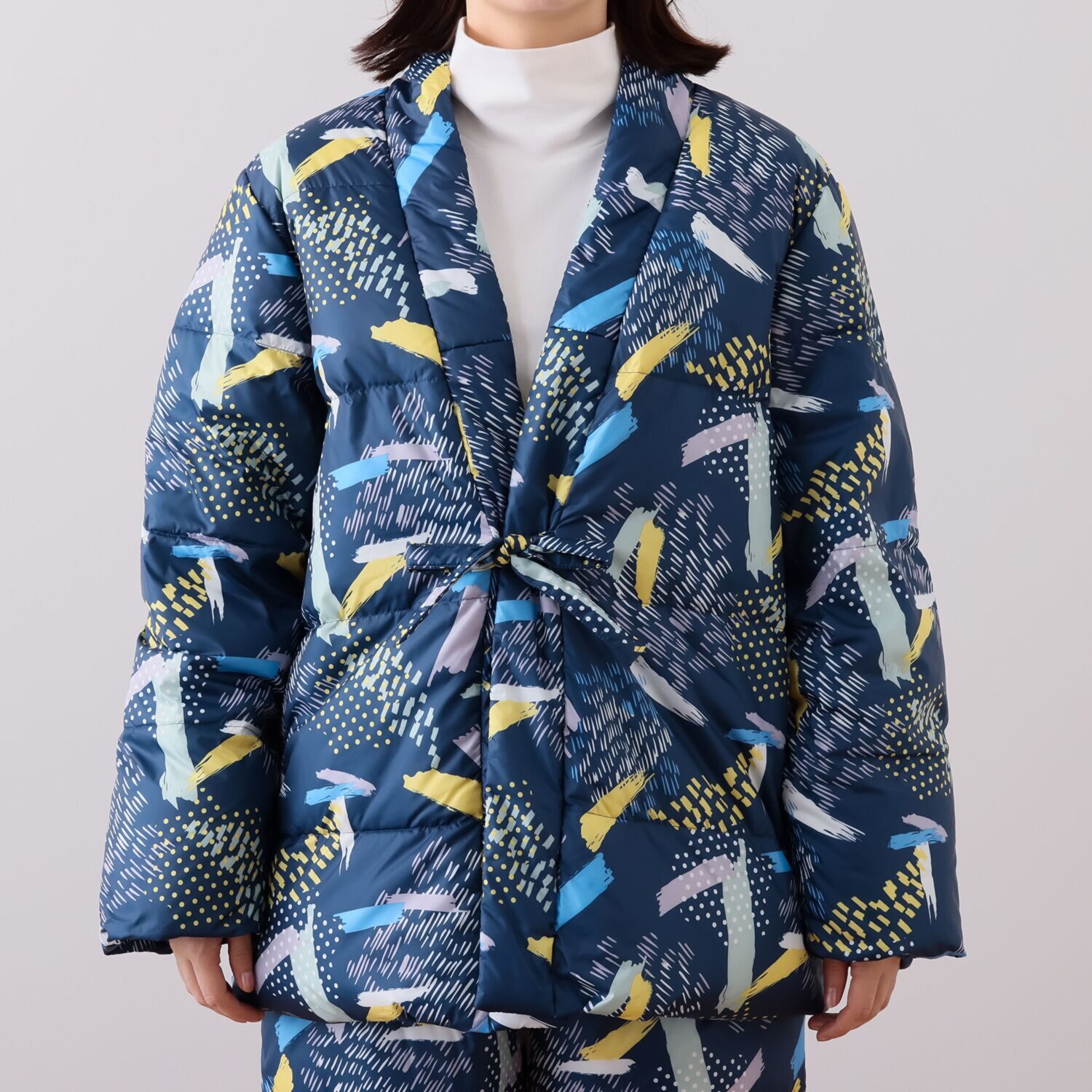 モリリン 軽くてあったか ホワイトダックダウン 羽毛ハンテン