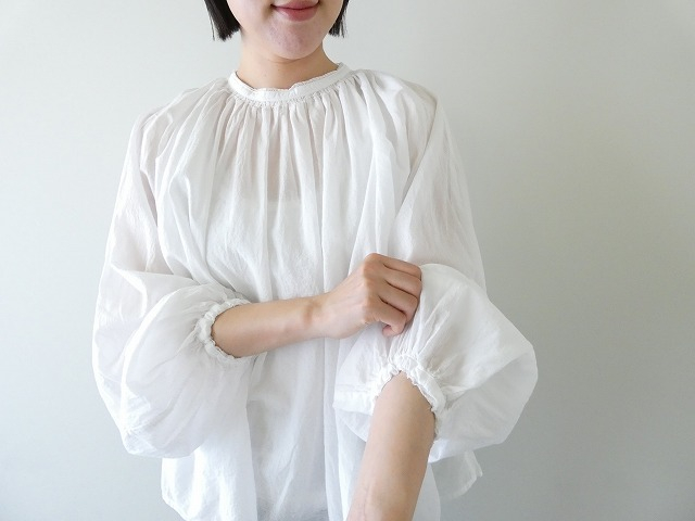 Veritecoeur(ヴェリテクール) コットンギャザーブラウス(ST-193