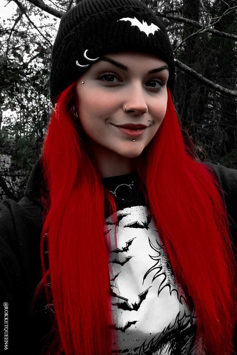 Distressed Pierced Beanie / White Bat / ビーニー【VampireFreaks