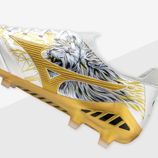 ミズノ セルヒオ・ラモス選手シグネチャーモデル「MORELIA NEO Ⅲ SR4