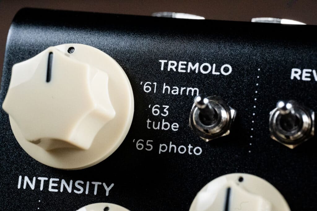 Flint V2 Tremolo & Reverb - Strymon