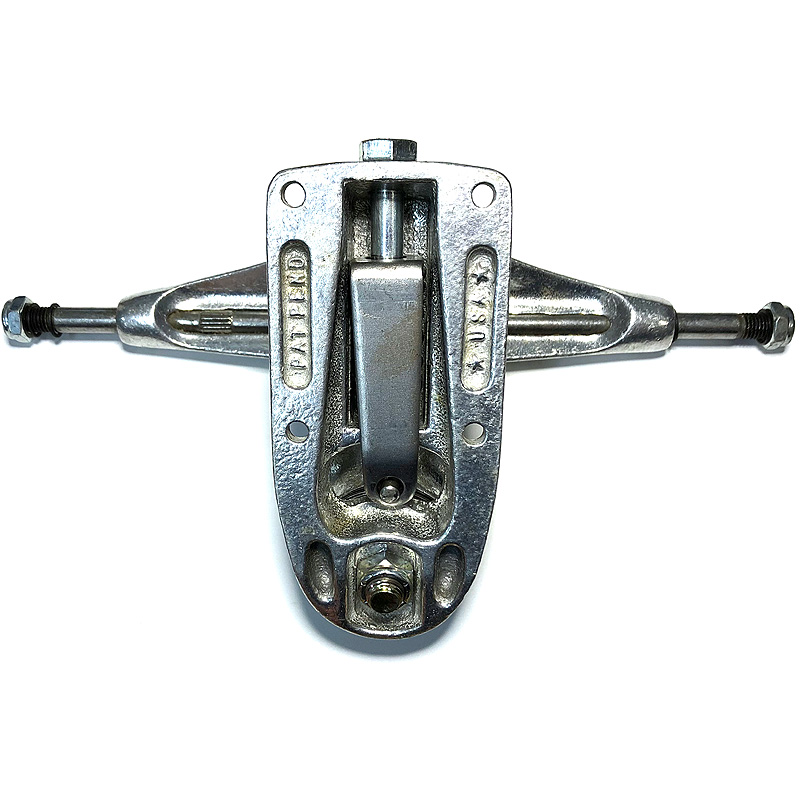 スケートボード用トラック通販リビルド品 Carver（カーバー）C7ワイド