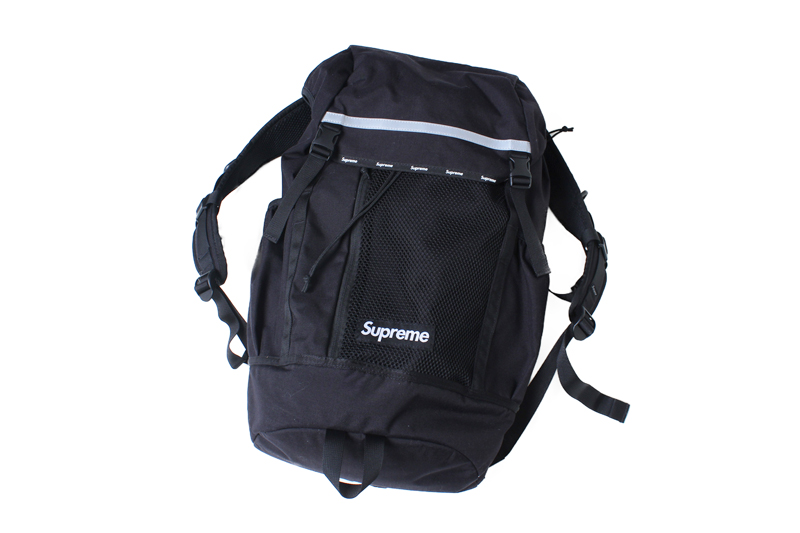 Supreme］カルチャーと機能性を兼ね備えたバックパック - ブランド古着