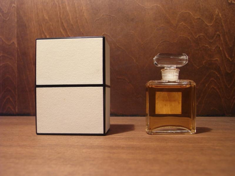 CHANEL N°19 香水瓶、ミニチュア香水ボトル、ミニガラスボトル