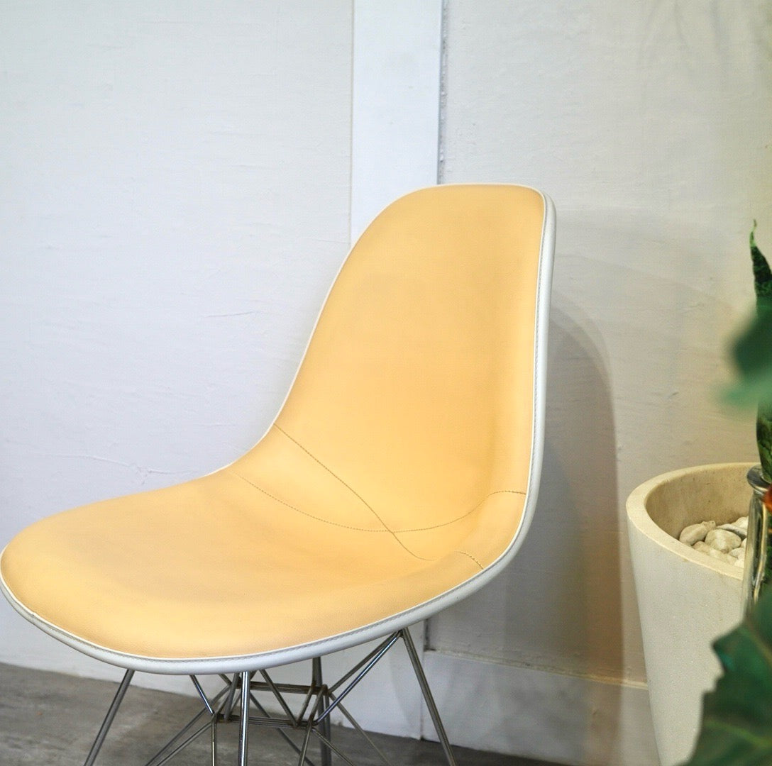 ハーマンミラー Herman Miller サイドシェルチェア エッフェルベース
