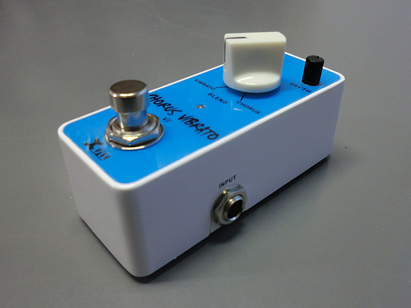 Xvive エックスバイブ V8 CHORUS VIBRATO ◇ アナログ コーラス