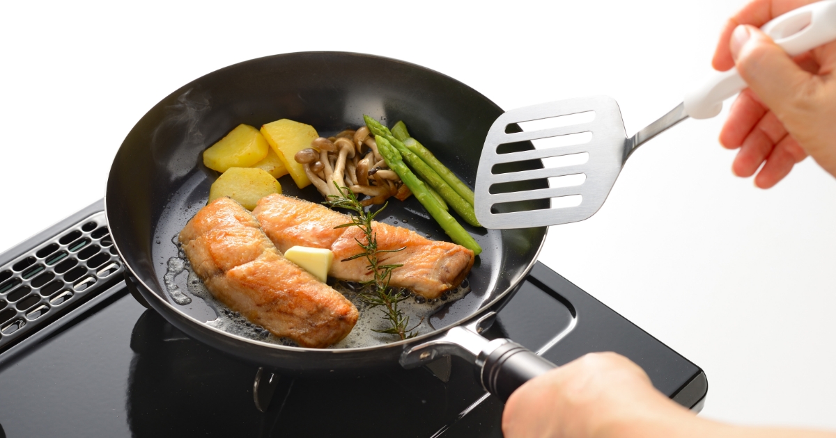 燕三（えんぞう） 鉄製品（玉子焼・フライパン） | 和平フレイズ株式会社