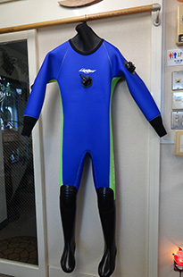 ドライスーツ - フルオーダーのウェットスーツ チコ